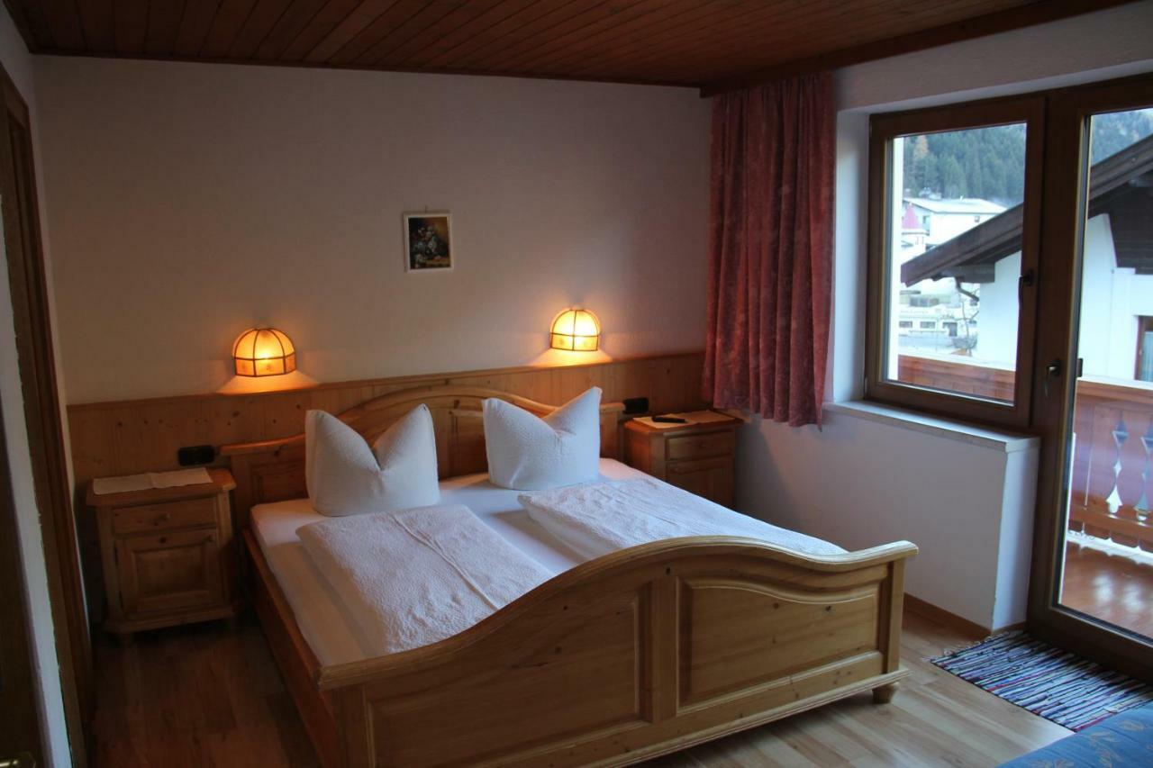 Pension Schwemberger Ohne Fruehstueck Mayrhofen Ngoại thất bức ảnh